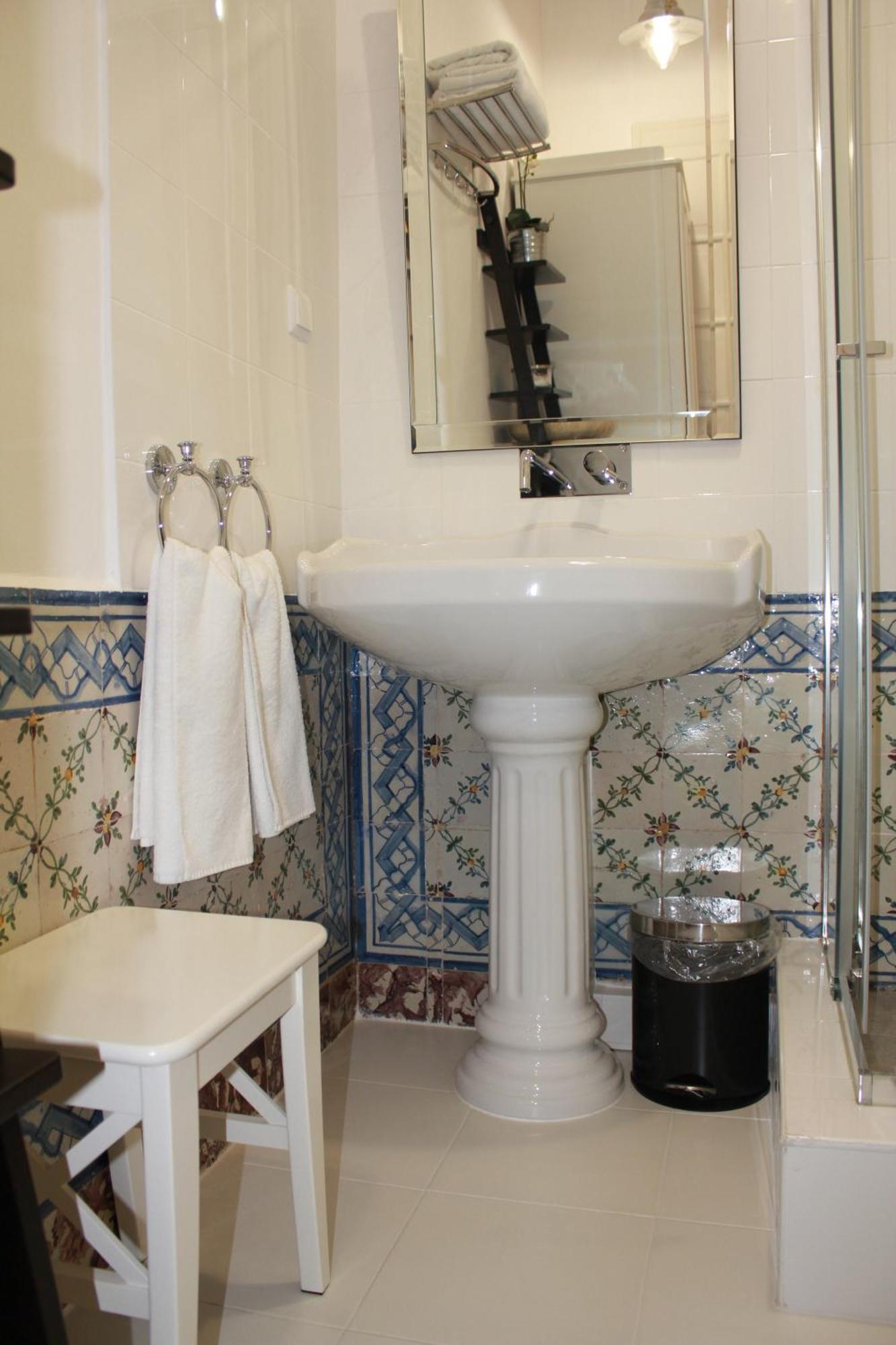 Lisbon Downtown Inn Szoba fotó
